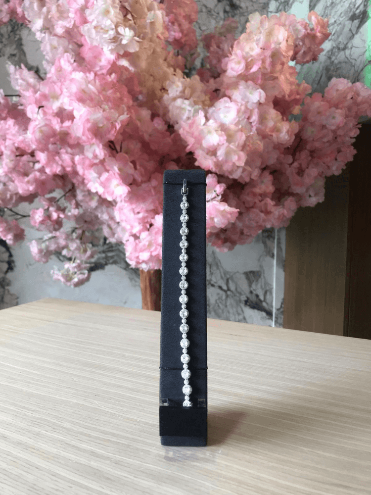 Tekli Bileklik Standı 