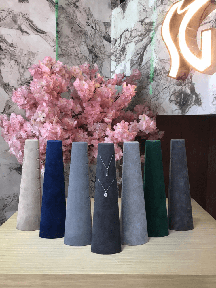 5'li Grup Kolye Standı